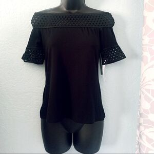 Montagne Black Off Shoulder Mesh Short Sleeve Shirt Size Small